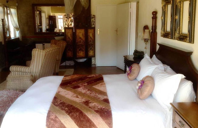 Fox and Squirrel - Foto 3