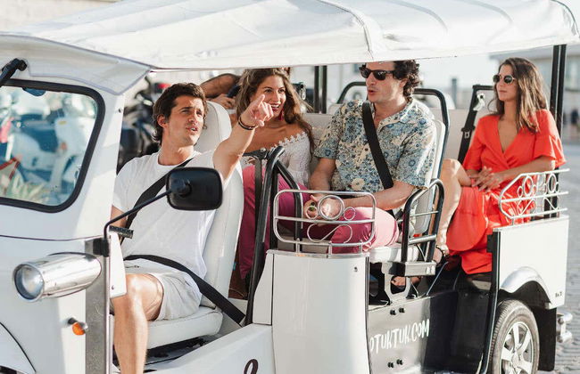 Private Tuk-Tuk Tour of Málaga - Foto 6