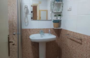 La antigua escuela bajo la Tesla - Photo 15