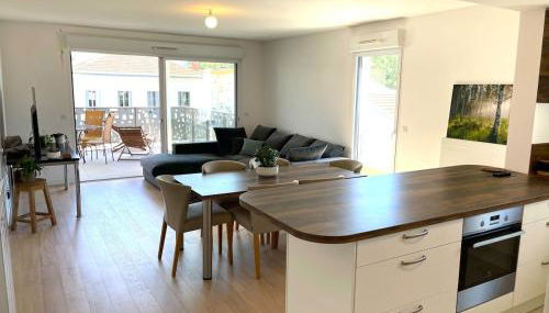 Large apartment with air conditioning, terrace and parking - Foto 3