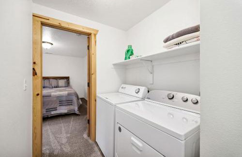 Country Bear Cabin at Bear Lake - Photo 32