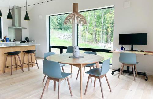 Modern Retreat with Sauna between Stowe and Waterbury - Foto 8