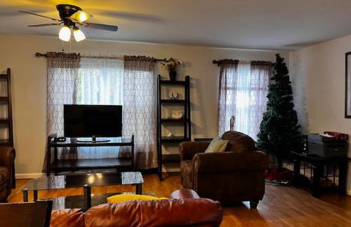 Cozy room and kitchen living room 7 minutes to IAD and DC area - Foto 9