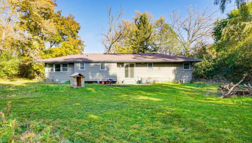 Peaceful Retreat with Yard 2 Mi to Pewaukee Lake! - Foto 3