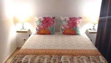 MELROSE PLACE 2 Dormitorios y Piscina en Vecindario - Foto 2