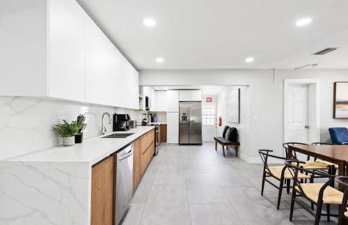 Spacious home wpool fire pit grill - Foto 18