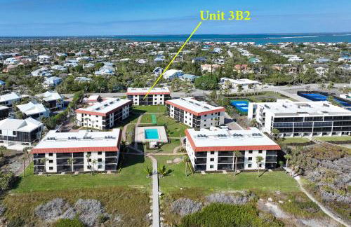 Cozy 1BR beachfront condo on Sanibel Island with stunning ocean views 3B2 - Photo 26