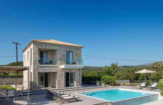 Villa Taphian in Lefkada - Photo 1