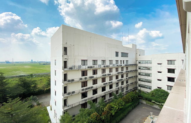 Cozy Stay Studio At Tamansari Mahogany Karawang Apartment - Foto 16