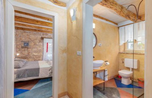 Gorgeous Apartment In Zminj With Wifi - Photo 19