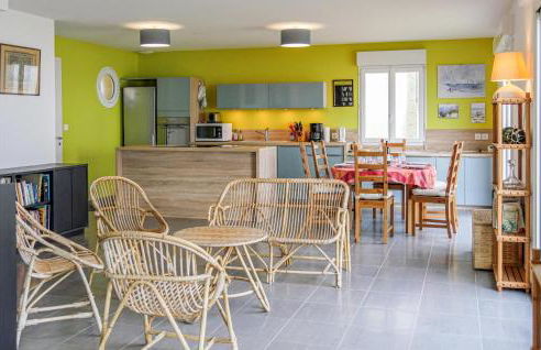 Nice Home In Pirou With House Sea View - Foto 4