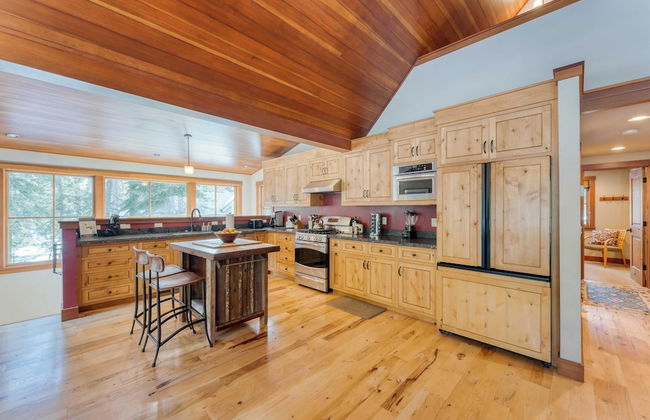 Ward Creek by Avantstay 5 Min Walk to Lake, Deck - Foto 17