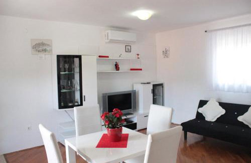 Apartments Ustavdic - Photo 13