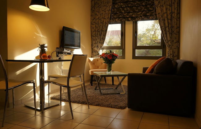 Rafael Residence - Photo 15