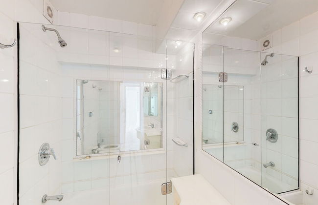 Oceana Suites Vanguardia - Photo 20