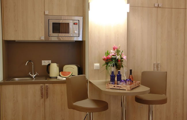 Mr.& Mrs. President - Photo 14