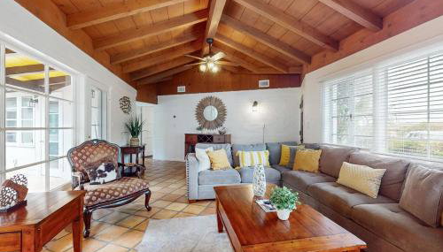 La Jolla Historic Gem, Hot Tub, Game Room, Garden Oasis with Firepit & Courtyard Dining - Foto 4