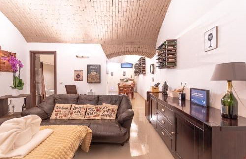 The Wine Cave - Via M Gioia, 47 - Huge Elegant 110 sqm Peaceful Retreat in Milan, 2 bedrooms, 8 minutes walking from Central Station, Milan - Foto 19