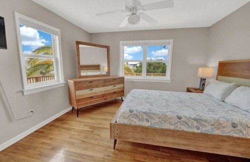 Pet-Friendly Bay View Home w/ Screened Pool Near Lighthouse - Foto 23