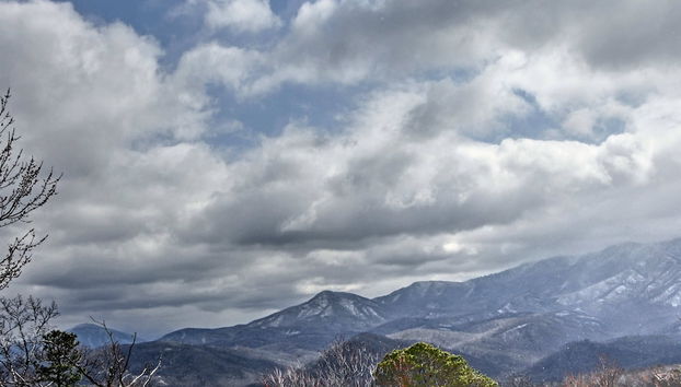 Gatlinburg Home: Mountain Views & Indoor Hot Tub - Foto 2, Interni