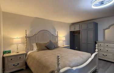 Newly Renovated Lakefront with Dock - Foto 28