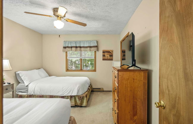 Shady Pines by Avantstay Enclosed Porch, Game Rooms, & Lake/beach Access! - Foto 25