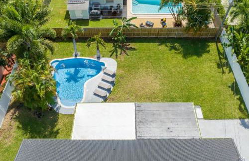 Delilas Chic 3 Bedroom 2 bath Abode with Heated Pool - Foto 56