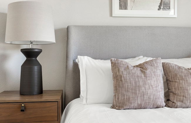 Westpointe Drive Apartments by Landing - Photo 9