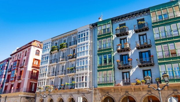 Tour combinato di architettura e storia di Bilbao in autobus e a piedi - Foto 2