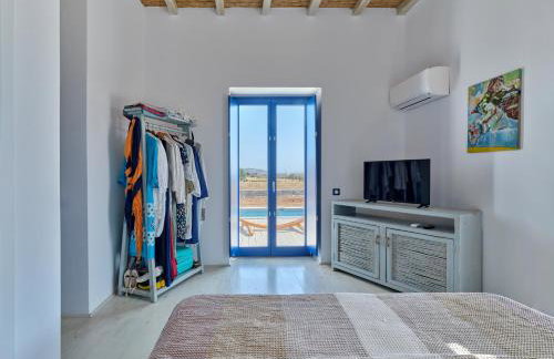 Blue and Green in Luxury - Photo 14