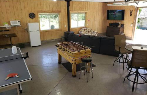 Luxury Lodge on 40 Private Acres • HUMM Sauna • Party Barn • - Foto 44