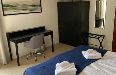 C4S COME4STAY - Alpenblick Watzmann-Kehlstein - TOP Lage im Berchtesgadener Land I bis zu 10 Personen I große Terrasse mit Blick auf die Berge I Smart TV I Billiard I WLAN I kostenloser Parkplatz - Foto 12