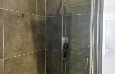 Haus-Villa Moderne Ferienwohnung in Wallersdorf-Haidlfing - Foto 9