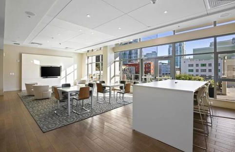 Loft on 6th and Market - Foto 16