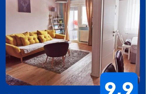 New elegant apartment with free parking and wifi - Foto 1