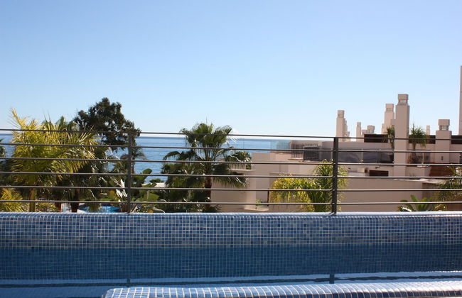 Beach Apartment - Private Pool - Photo 15