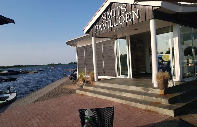 Group Home in Giethoorn With Waterside Terrace - Photo 45