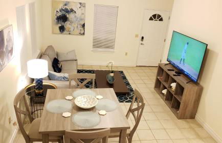 Stylish House Near UF, VA, & Downtown Gainesville - Photo 4