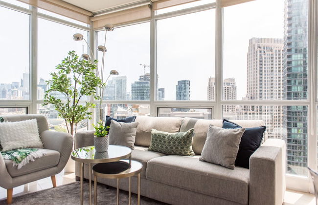 QuickStay CN Tower View Condo in Fort York - Foto 53