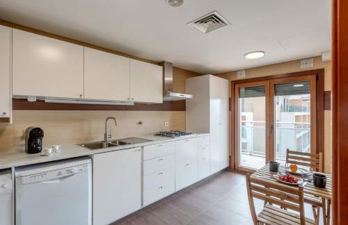 Modern 2 bedroom apt 20 min from city center - Foto 36