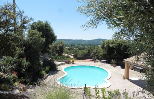 Pretty, Spacious Holiday Home With Private Pool - Foto 16