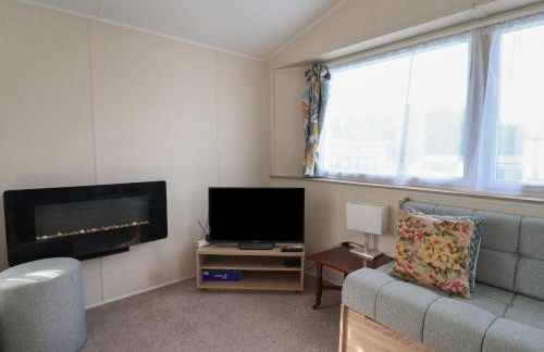 Tri-Star House - Photo 5