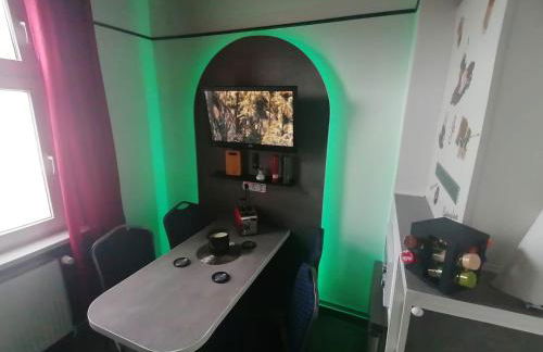 Best-Preis -Gold Suite- mit Netflix, Self-Check-In, eBike Ladestation, Fahrradraum, WLAN, Netflix und Massagesessel - direkt am Elberadweg im Herzen von Wittenberge - Foto 29