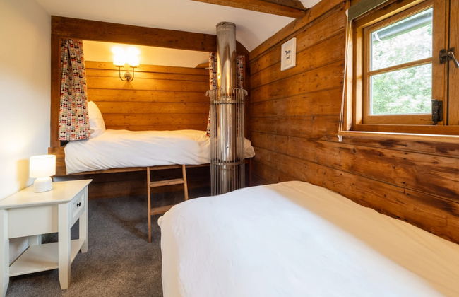 Host Stay Downs Farm Granary - Photo 14