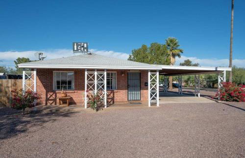 Cali 2BR Getaway Firepit, Yard & Spring Charm - Foto 17