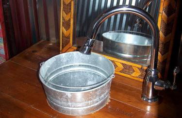 Secluded Sedona Tiny House in Woods Near Lake | Fire Pit, Hammocks, Full Kitchen & Breakfast - Foto 10