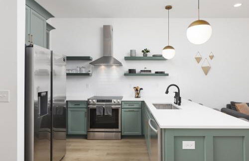 Luxury Design Condo, Close to Downtown Broadway & Coffee - Foto 11