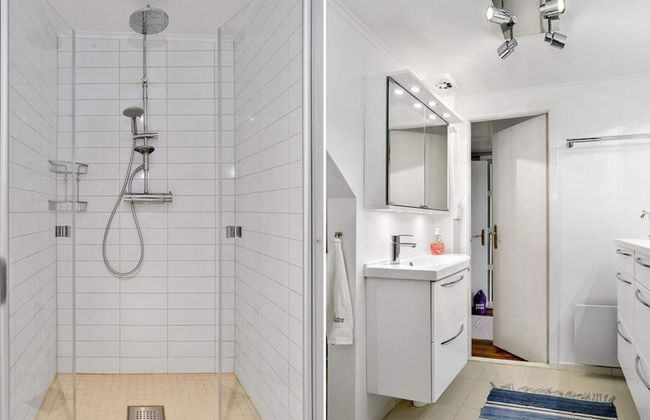 Seaside Cottage With Balcony and Grill - Photo 13