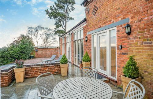 Stable End - Photo 3