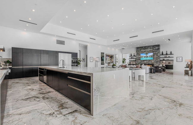 Villa Sleeps 17 w/ Pool, Firepit, Putting Green Bravo Villa 3 by Avantstay - Foto 20